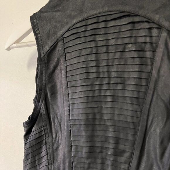 Lamarque Sarai Black Genuine Leather Waterfall Front Moto Vest - Picture 9 of 10